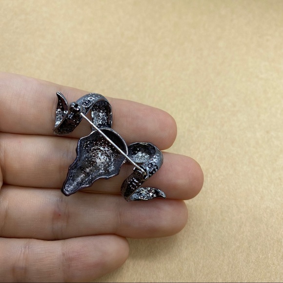 Goat Head Baphomet Gun Grey Brooch Pin 🔮 - Picture 3 of 7